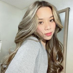 Meet your Posher, Cy